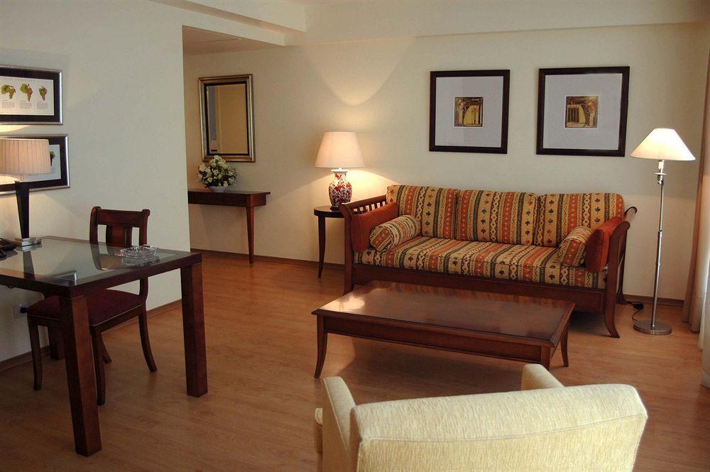 Amerian Executive Mendoza Hotel Eksteriør billede